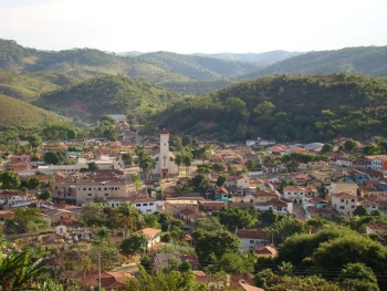 Trio rende casal e rouba objetos valiosos, dinheiro e carro na zona rural de Dom Joaquim