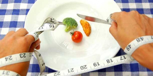 SAÚDE: Dietas radicais não são indicadas para perder peso