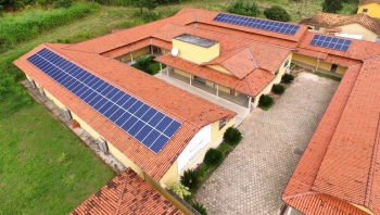 Unidade pioneira: Usinas fotovoltaicas gera economia de energia no IFMG Campus São João Evangelista