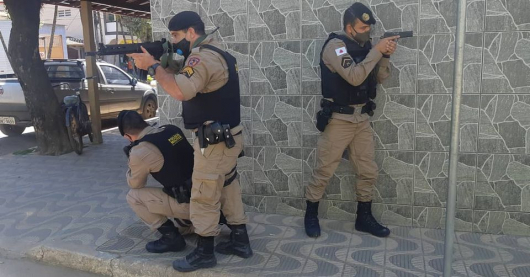 Polícia Militar realiza treinamento simulado de explosão de caixa eletrônico em Coroaci