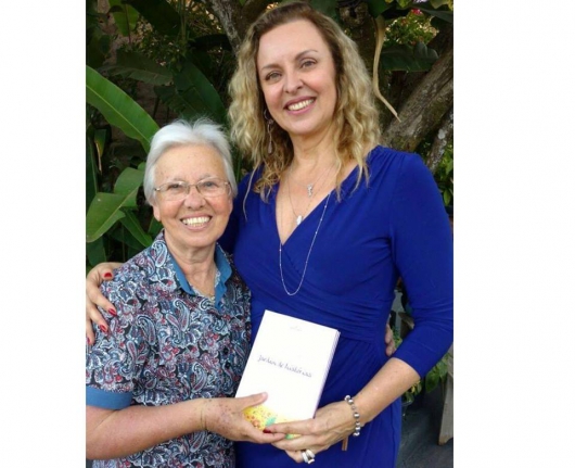 “Jardins de Histórias”: Guanhanense lança livro que conta histórias de sua mãe