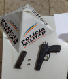 Homem &eacute; preso e arma de fogo &eacute; apreendida em Divinol&acirc;ndia de Minas