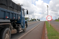 Circula&ccedil;&atilde;o de ve&iacute;culos de carga ser&aacute; restrita nos dias 24 e 31 de dezembro