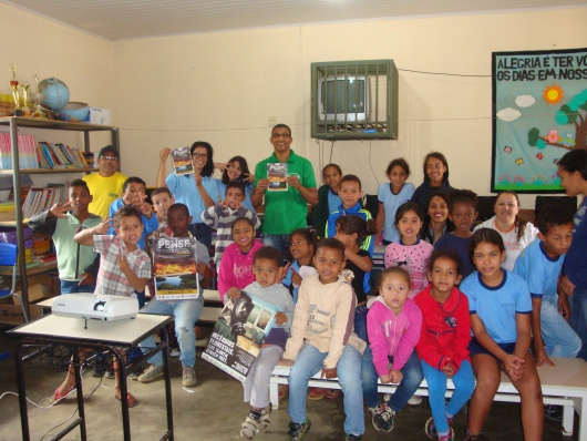 Alunos da zona rural participam de atividades alusivas ao Dia da Árvore celebrado nesta quinta-feira