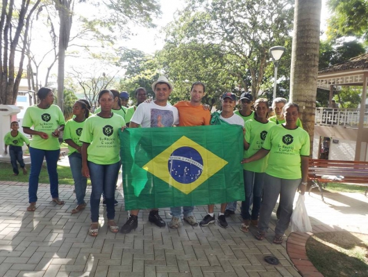 Guanhães: cidadãos vão às ruas em apoio a Operação Cartas Marcadas