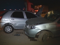 Mulher morre após bater de frente com carro na BR-381, em Belo Oriente