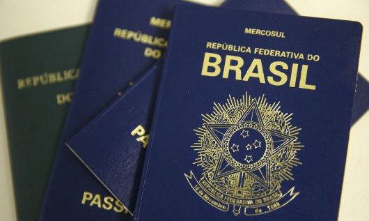 México passará a exigir visto impresso no passaporte de brasileiros