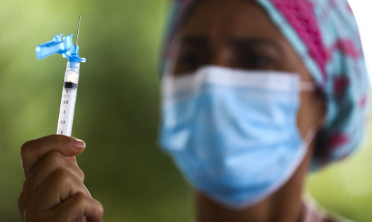 VACINAÇÃO CONTRA A COVID: Estado anuncia o início da vacinação em adolescentes