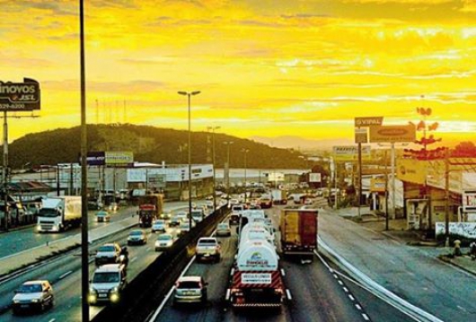 Motoristas que forem viajar neste feriado devem ter cuidado nas estradas federais e estaduais de MG