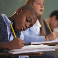Em Minas, 16,5% dos adolescentes de 15 a 17 anos não estudam
