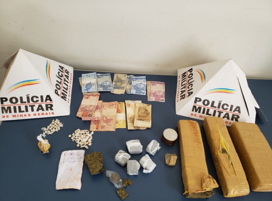PM prende envolvidos com tráfico de drogas em São João Evangelista