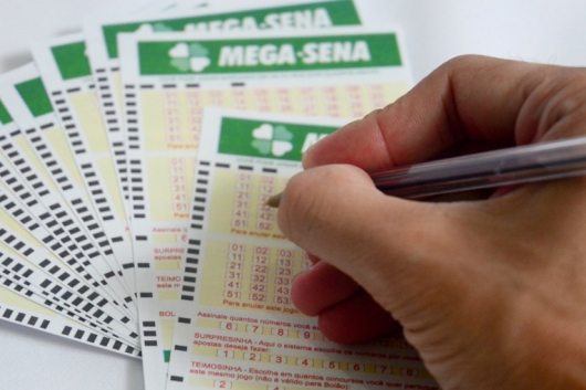 Mega-Sena pode pagar R$ 23 milhões nesta quarta