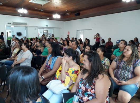 Palestra ‘Quebrando o Silêncio Contra o Suicídio’ reúne dezenas pessoas na Câmara Municipal de Guanhães