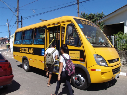 Cronotacógrafo é item obrigatório em transporte escolar no estado