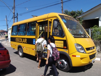 Cronotacógrafo é item obrigatório em transporte escolar no estado