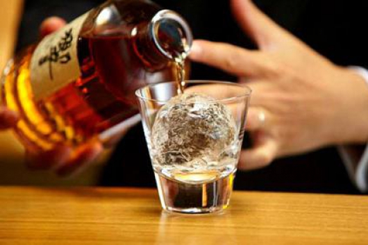 OMS sugere limitar venda de bebida alcoólica durante a pandemia de coronavírus
